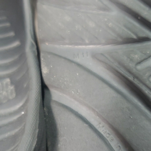 Sandals_&_Flip_Flops